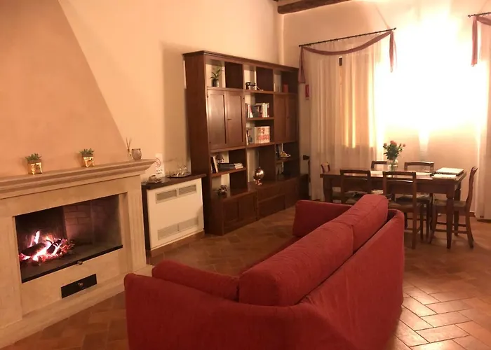 Konukevi Il Corso Montepulciano Stazione