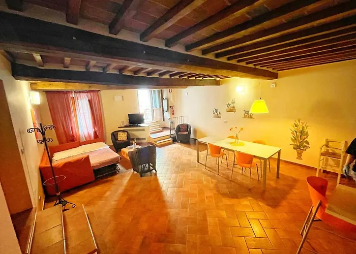 Konukevi Il Corso 4*